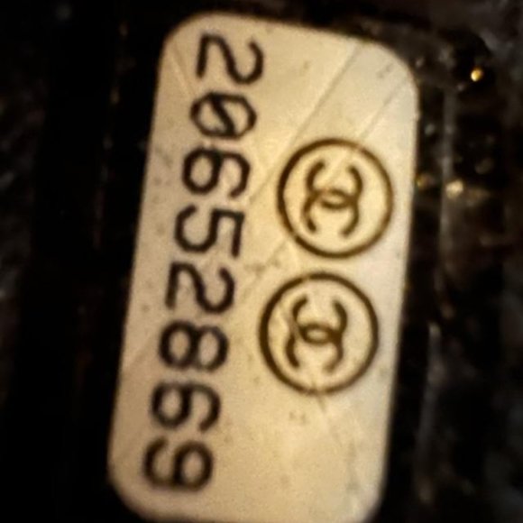 Gorgeous Chanel Black Flap Bag w/silver EUC - Picture 8 of 12